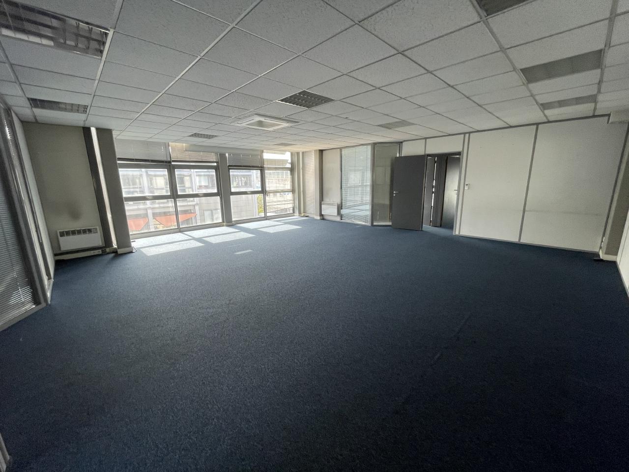 Local d'activité Sucy-en-Brie 369m² Location local d'activité Sucy-en-Brie Val-de-Marne OLACT2422631 8
